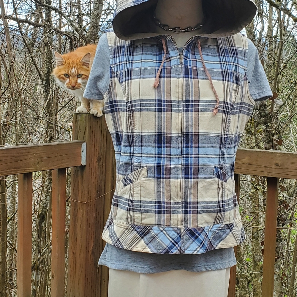 Reversible Vest - image 1